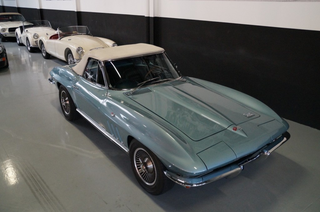 1966 Chevrolet Corvette C2 Convertible 327 350 Hp V8 Small Block 1966 For Sale Legendaryclassics Com