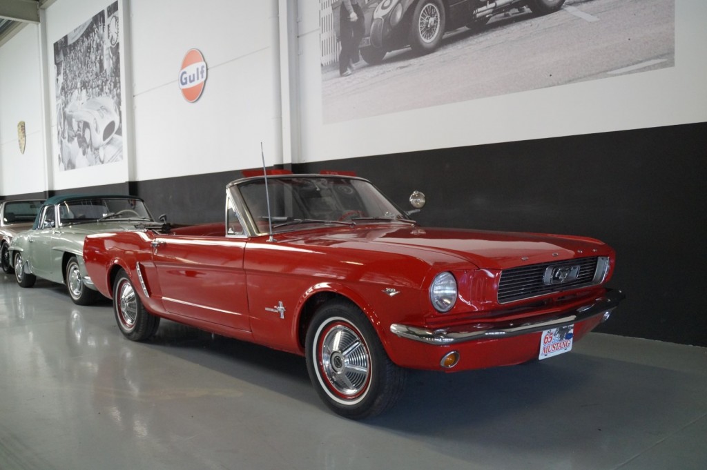 Buy this FORD MUSTANG 1965  at Legendary Classics (2)