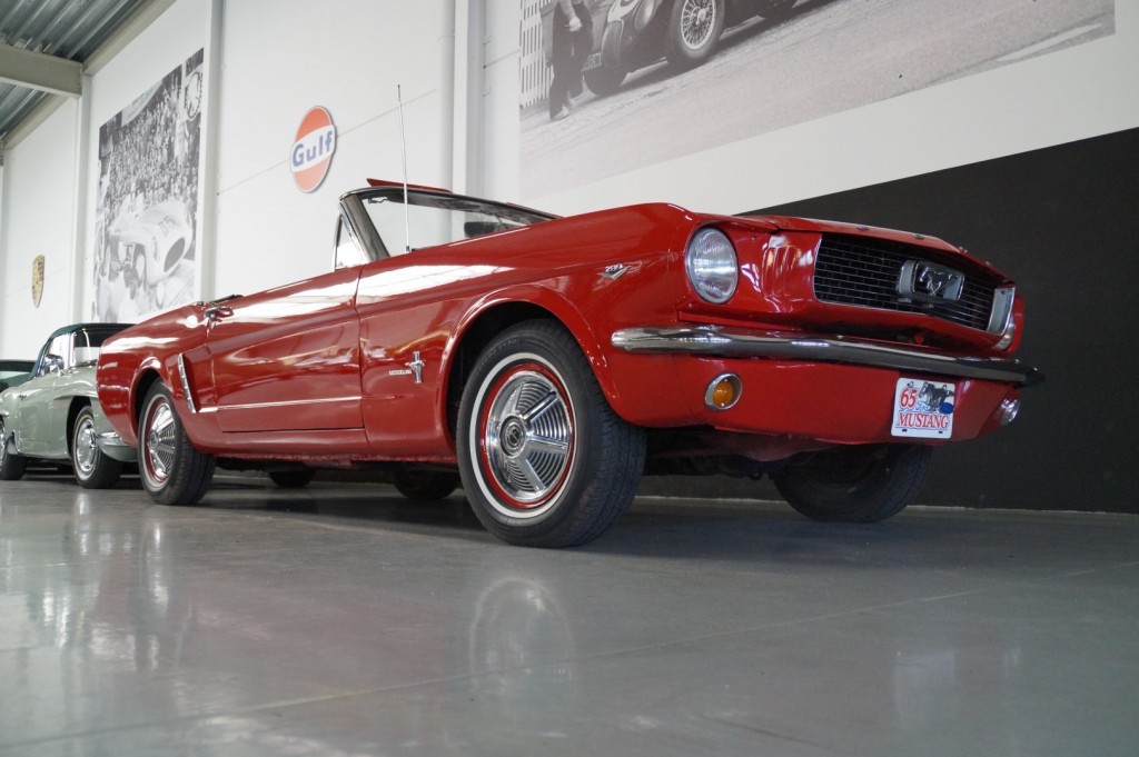 Buy this FORD MUSTANG 1965  at Legendary Classics (15)