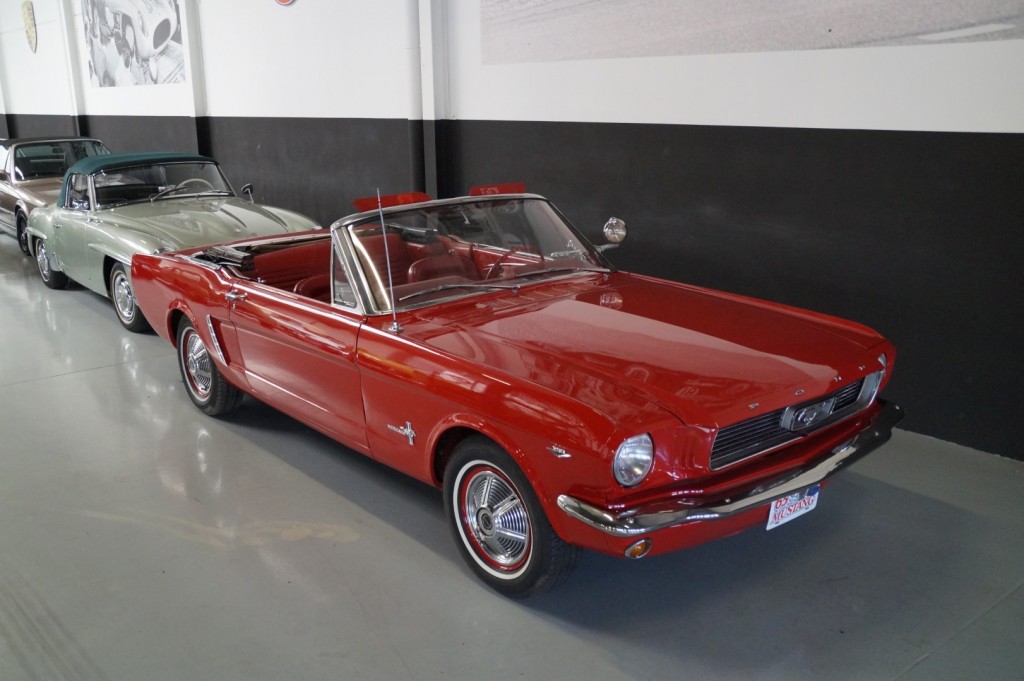 Buy this FORD MUSTANG 1965  at Legendary Classics (16)