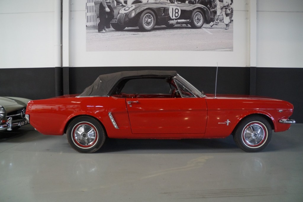 Buy this FORD MUSTANG 1965  at Legendary Classics (4)
