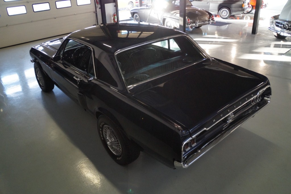 Buy this FORD MUSTANG 1968  at Legendary Classics (44)