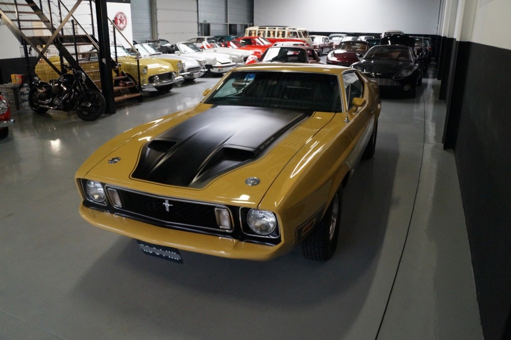 Buy this FORD MUSTANG 1973  at Legendary Classics (30)