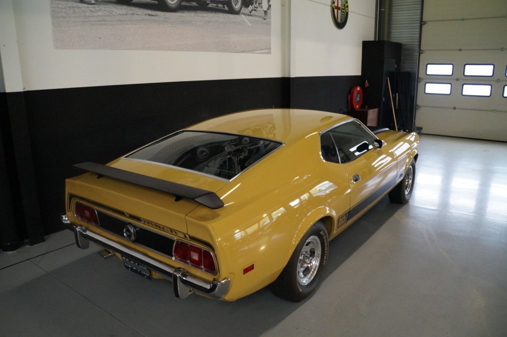 Buy this FORD MUSTANG 1973  at Legendary Classics (4)