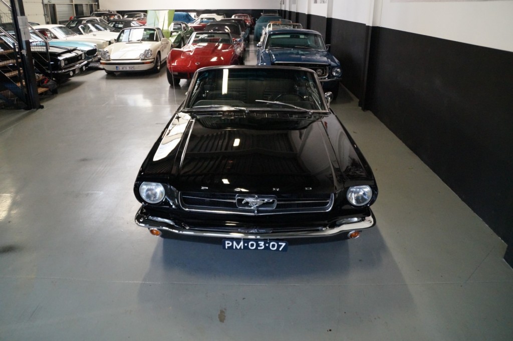 Buy this FORD MUSTANG 1966  at Legendary Classics (20)