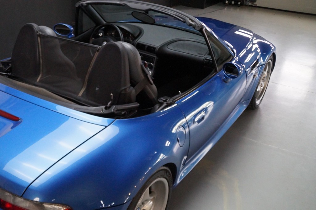 Buy this BMW Z3 1997  at Legendary Classics (34)