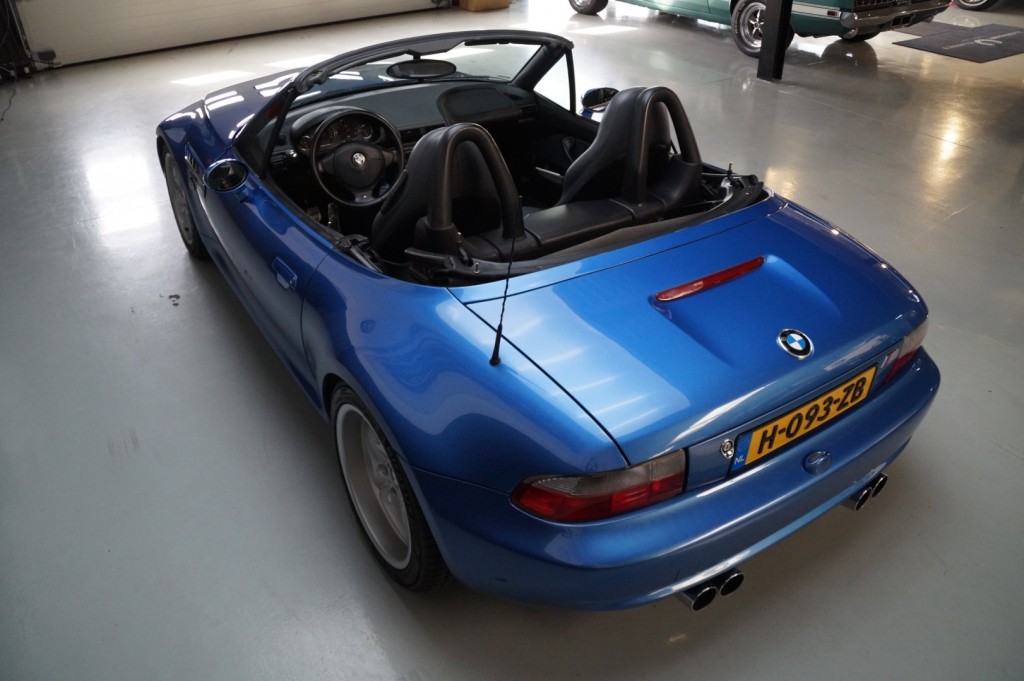 Buy this BMW Z3 1997  at Legendary Classics (43)