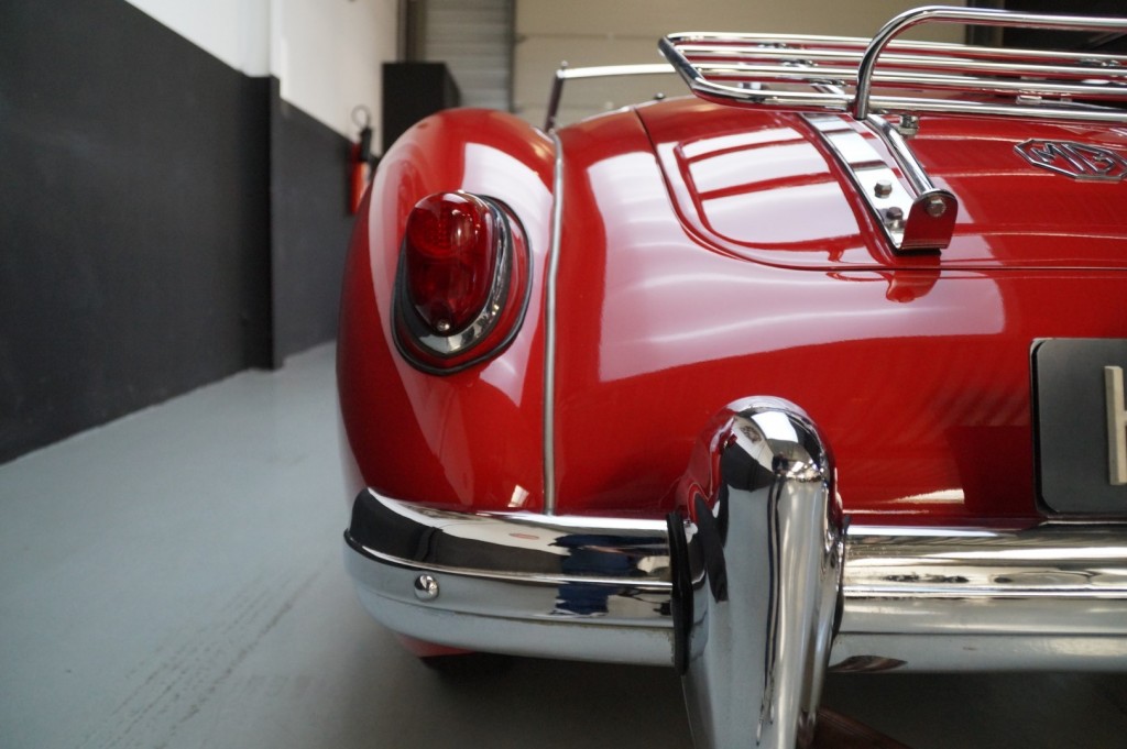 Buy this MG A 1956  at Legendary Classics (36)