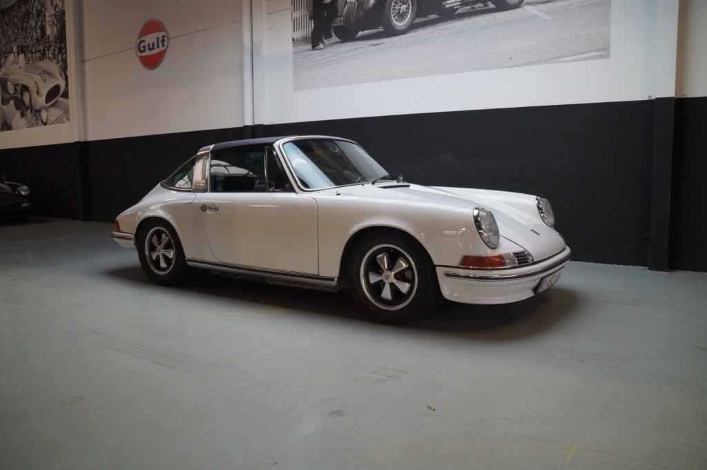 Buy this PORSCHE 911 1972  at Legendary Classics