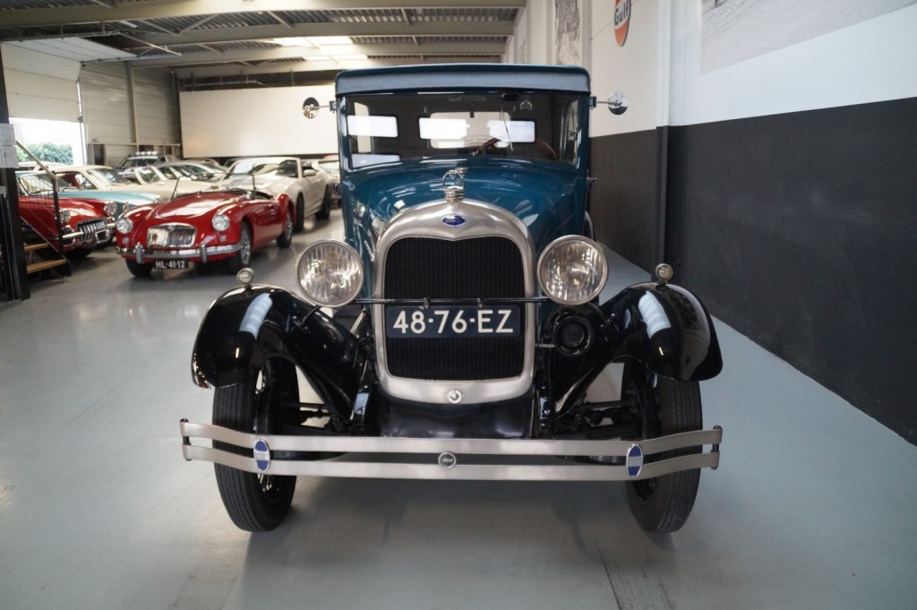 Buy this FORD MODEL A 1928  at Legendary Classics (18)