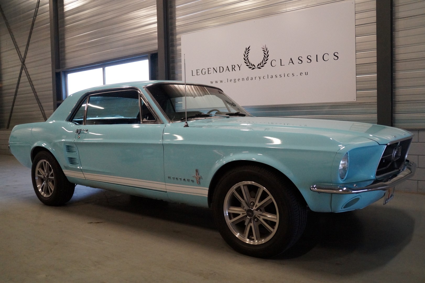 Koop een Ford Mustang   bij Legendary Classics 