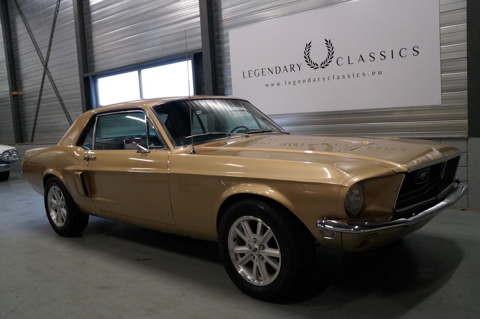 Koop een Ford Mustang   bij Legendary Classics 