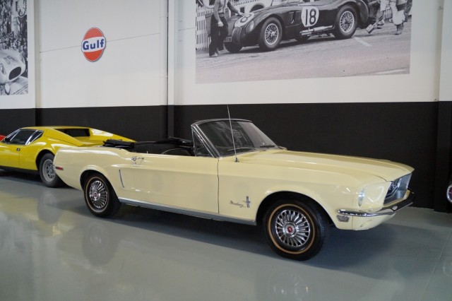 Koop een FORD MUSTANG 1968  bij Legendary Classics 