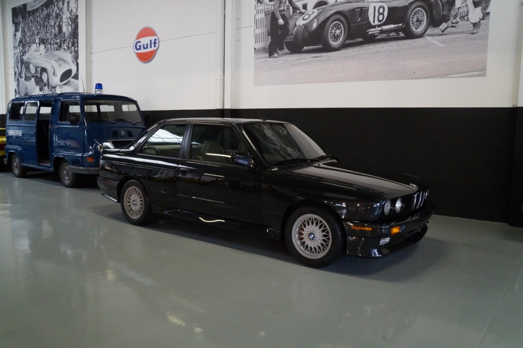 Koop een BMW M3 1987  bij Legendary Classics 