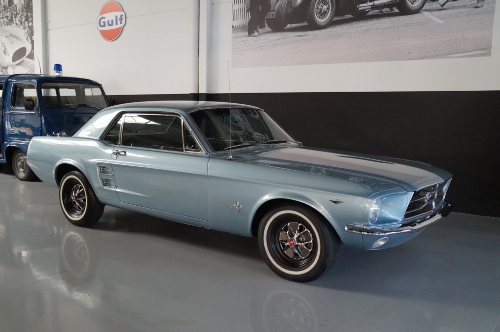 FORD MUSTANG 1967 kaufen bei Legendary Classics 