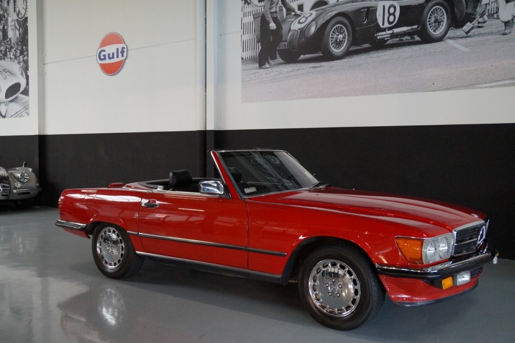 Buy this MERCEDES-BENZ 560 1988  at Legendary Classics