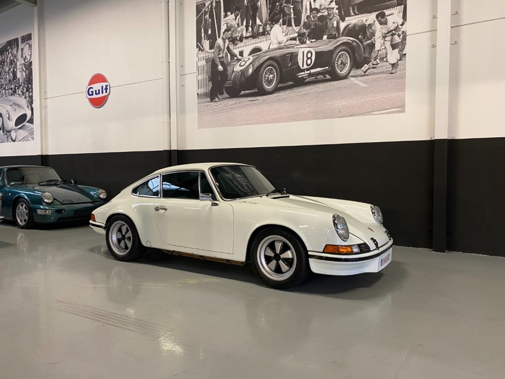 Buy this PORSCHE 911 1984  at Legendary Classics