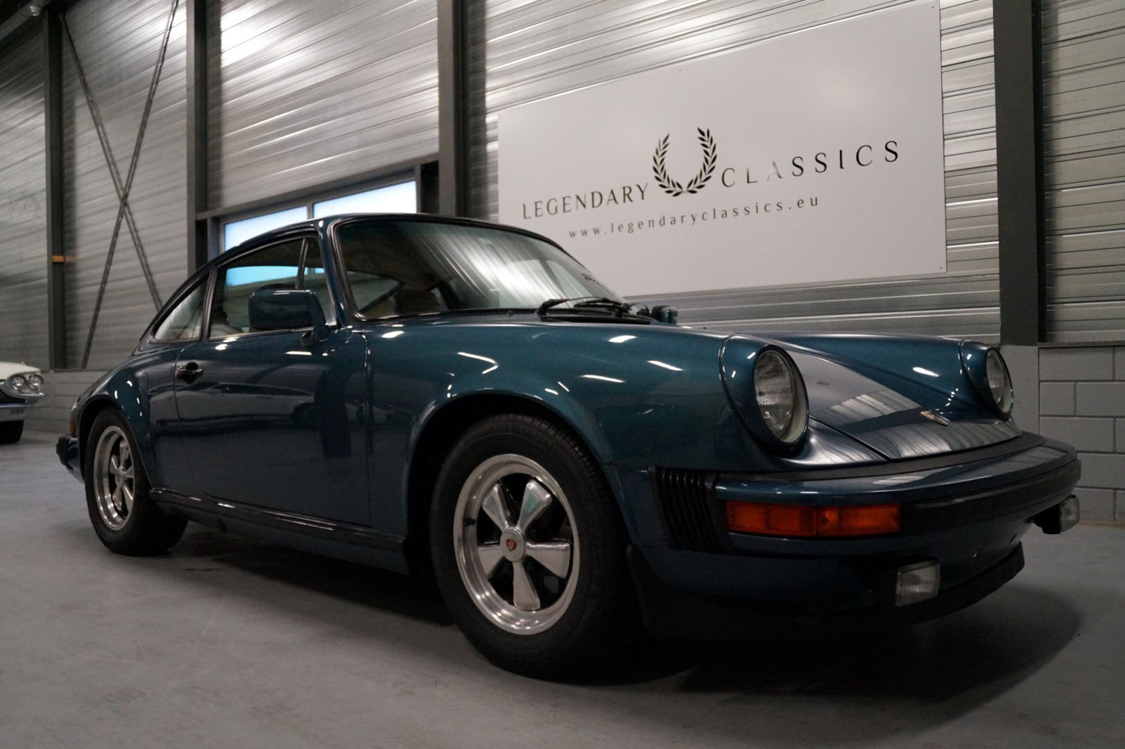 Koop een Porsche 911SC   bij Legendary Classics 