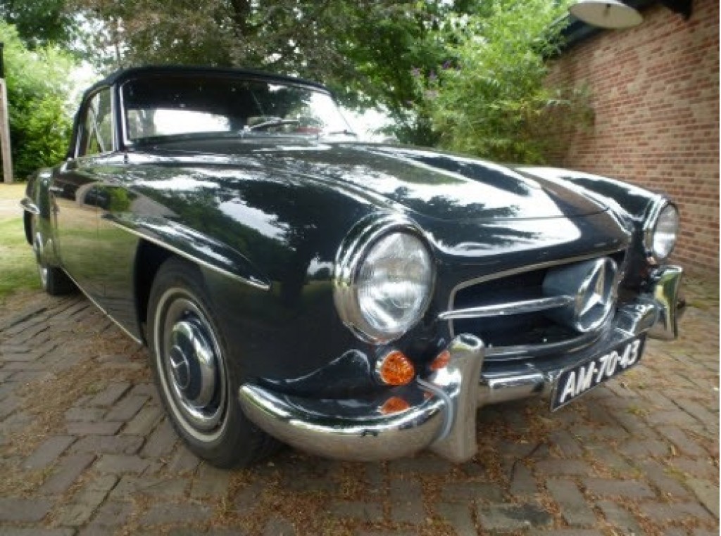 Koop een MERCEDES-BENZ 190 1961  bij Legendary Classics 