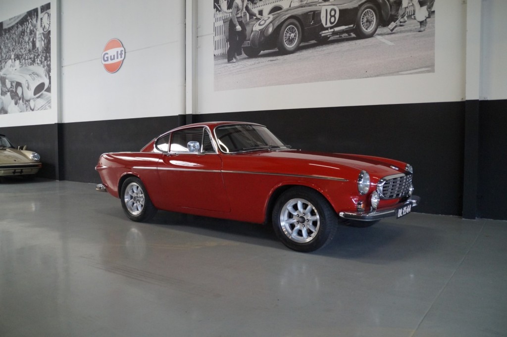 Koop een VOLVO 1800 1968  bij Legendary Classics 