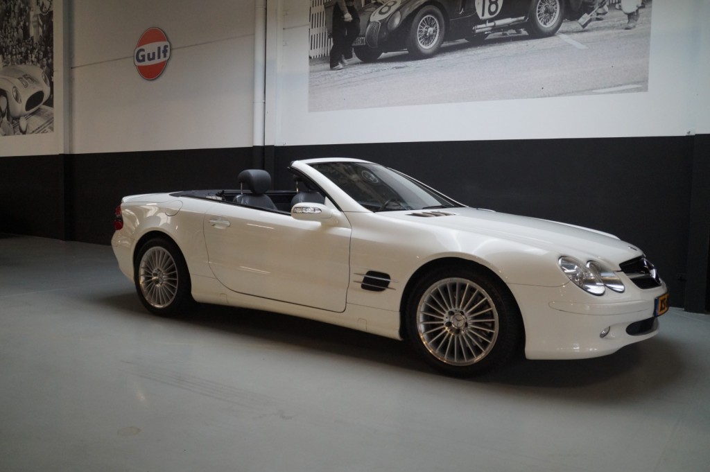 Buy this MERCEDES-BENZ 500 2005  at Legendary Classics