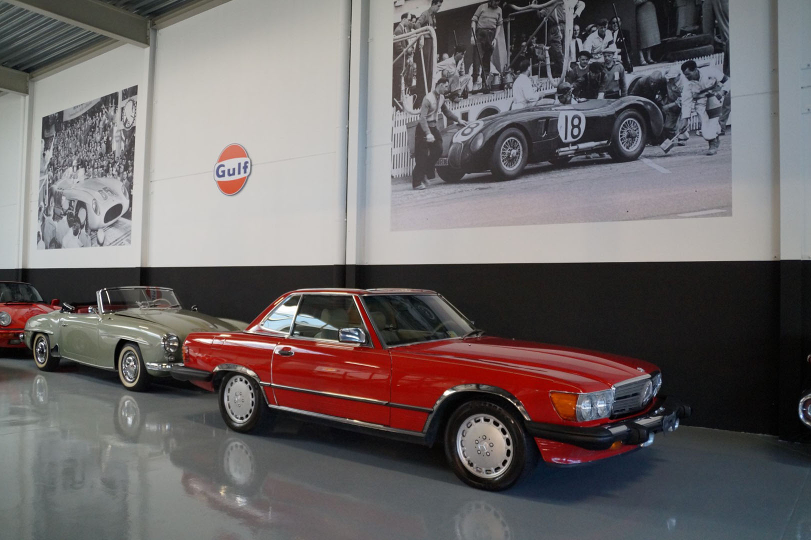 Mercedes 560SL  kaufen bei Legendary Classics 