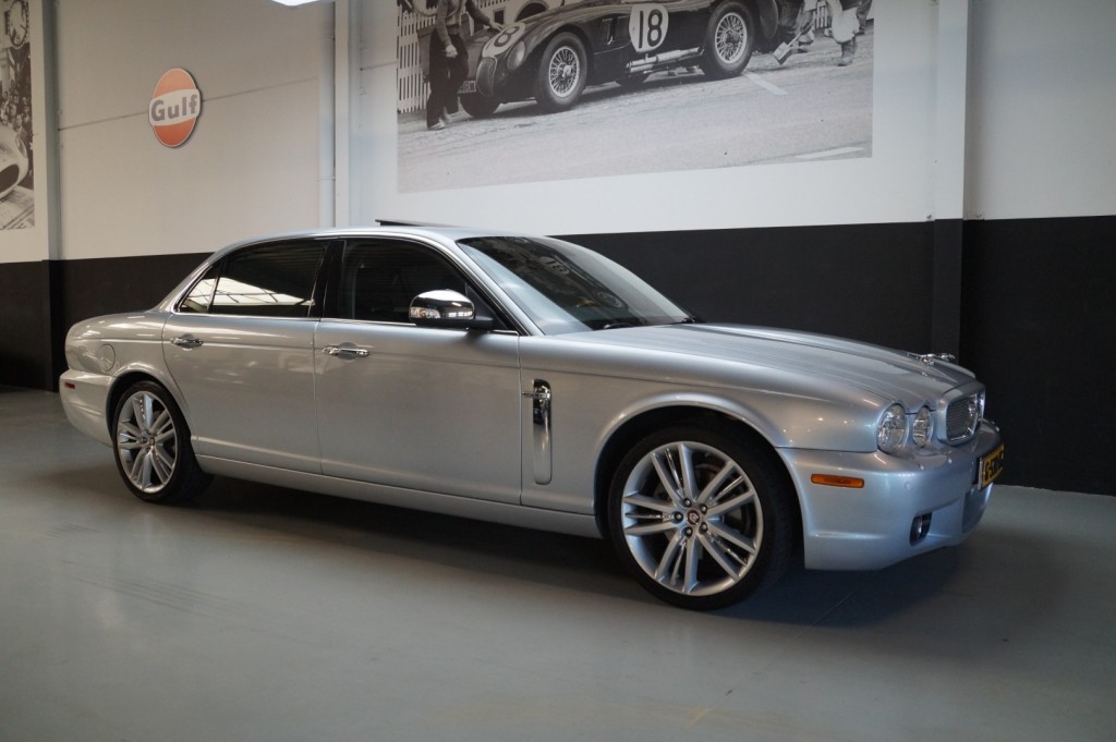 JAGUAR XJ8 2007 kaufen bei Legendary Classics 