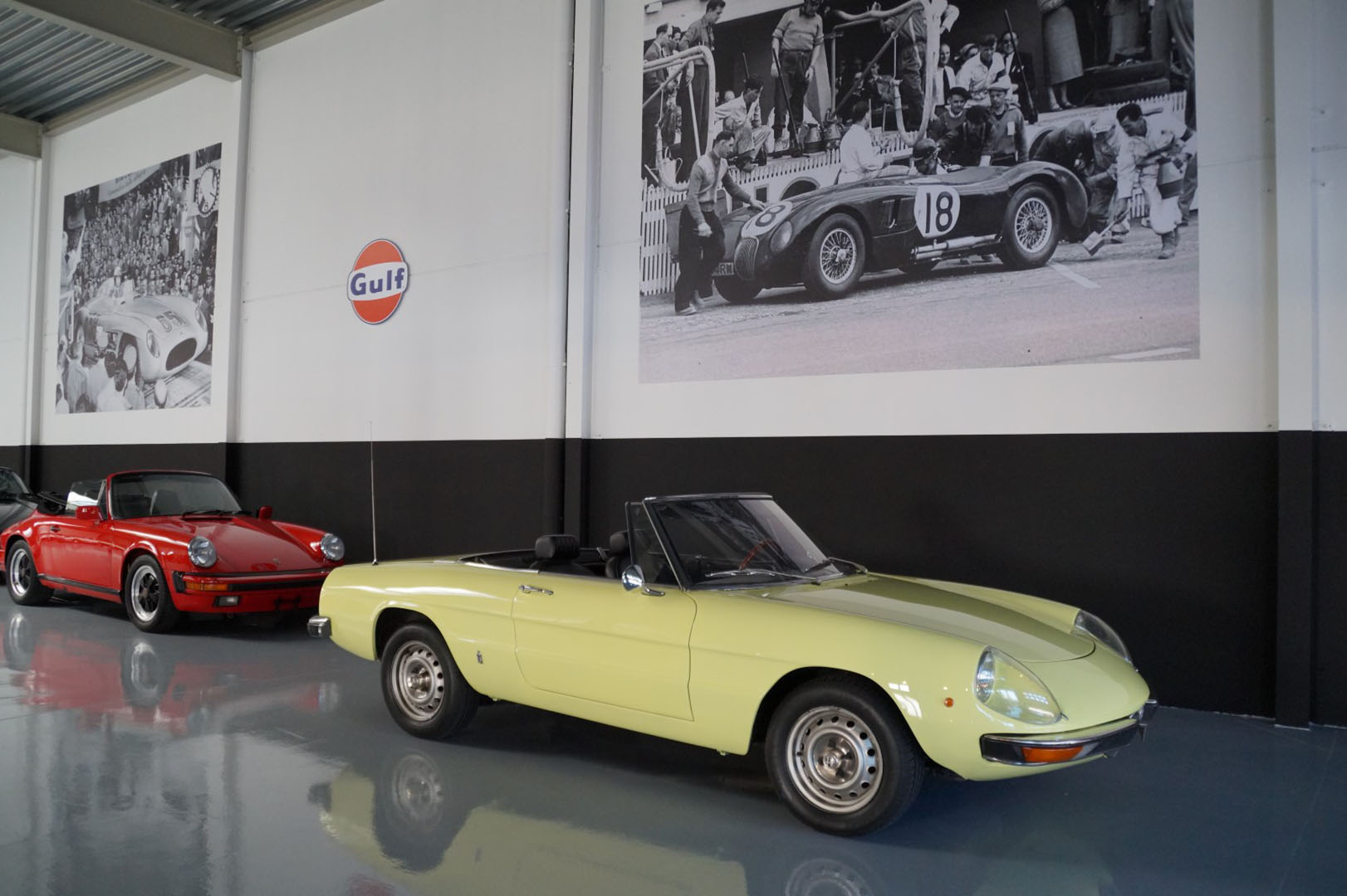 Koop een Alfa Romeo Spider 1600   bij Legendary Classics 