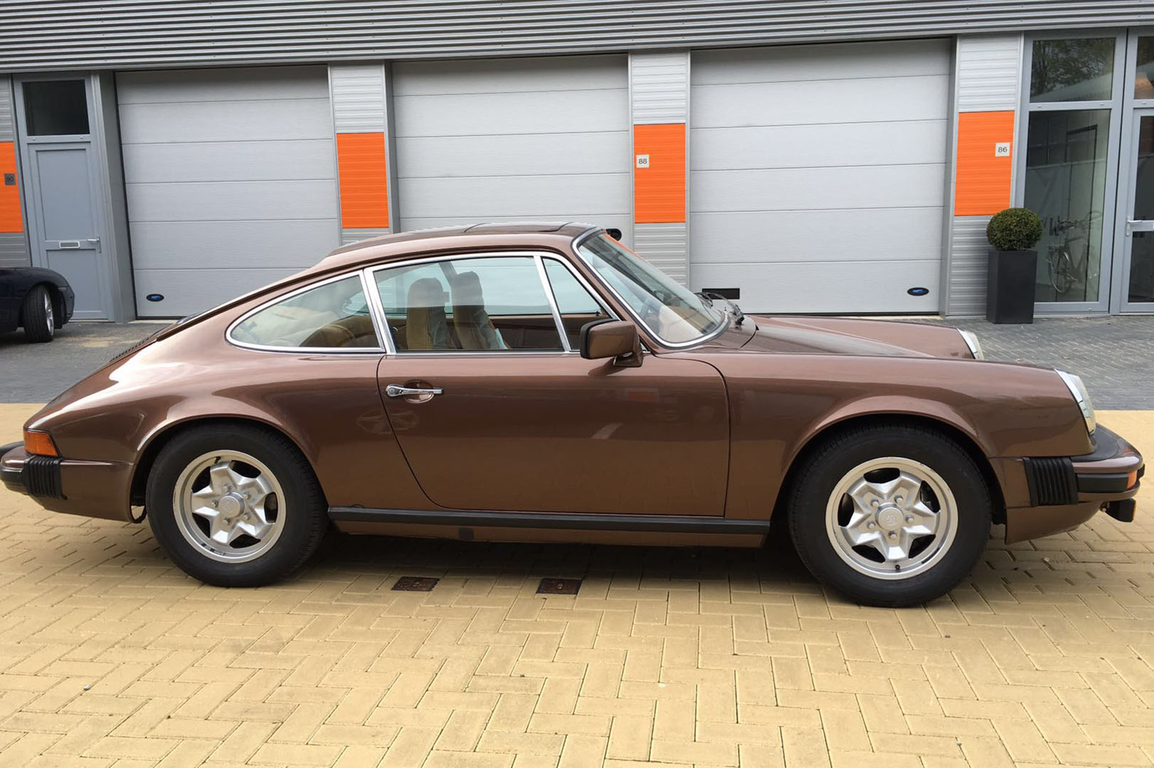 Porsche 911  kaufen bei Legendary Classics 