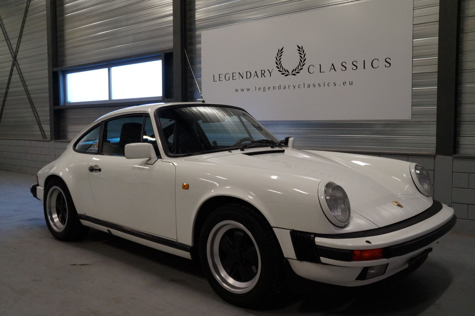 Buy this Porsche 911 Carrera 3.2   at Legendary Classics