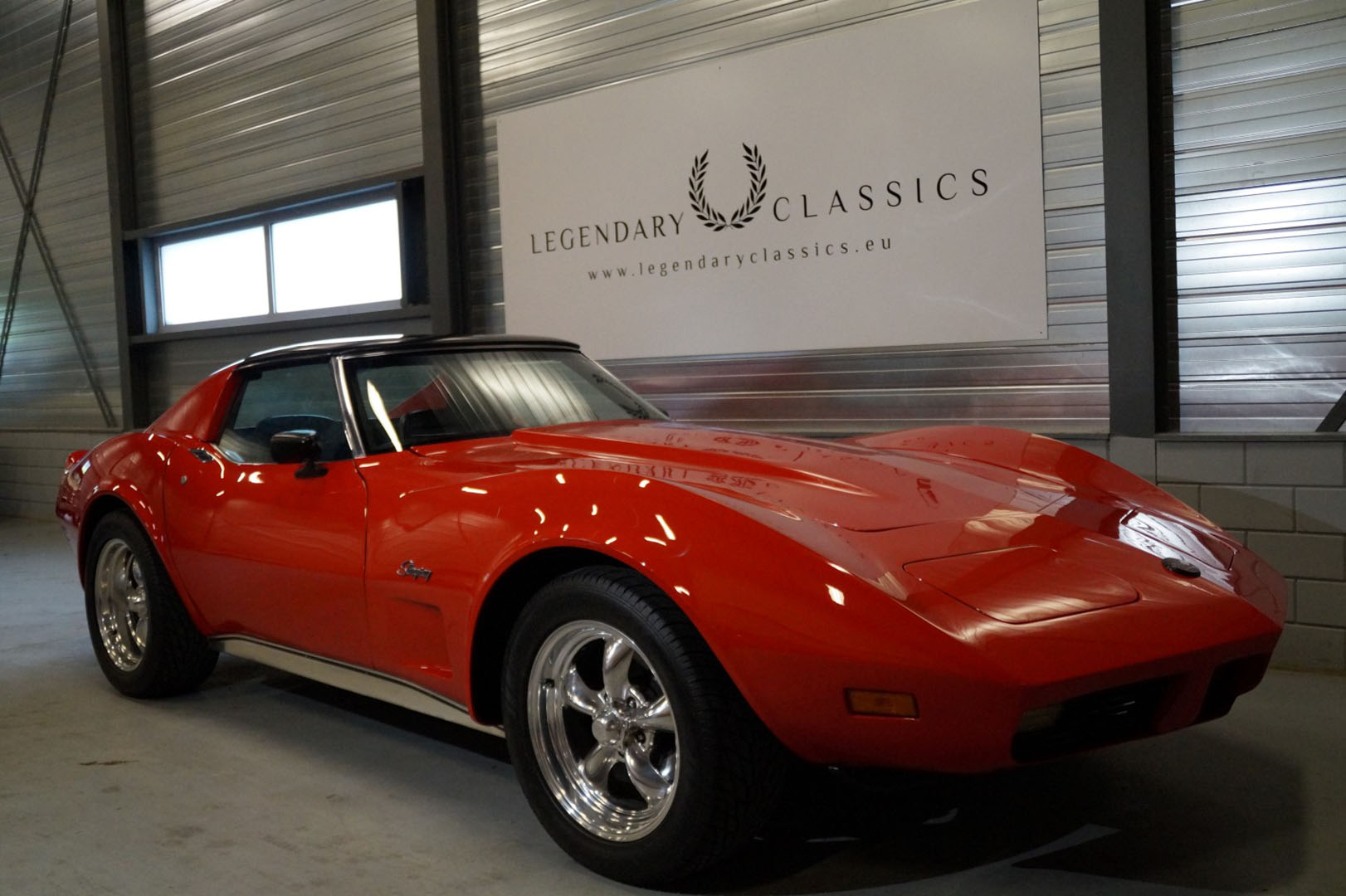 Koop een Chevrolet Corvette   bij Legendary Classics (1)